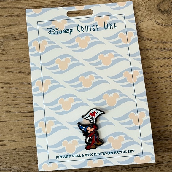 2025 Disney Cruise Line DCL Sorcerer Mickey Mouse Disney Pin - Edge Club NEW - Picture 1 of 3
